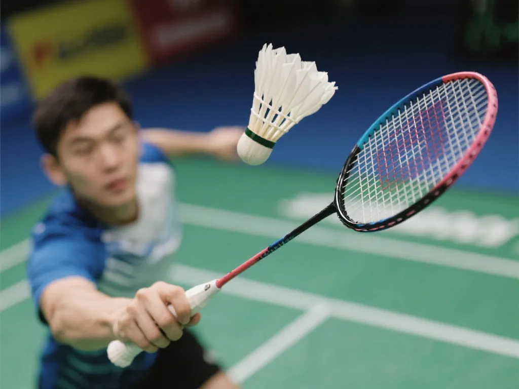 羽毛球与梦想的交织：在必赢体育播客中，听见球场的心跳
